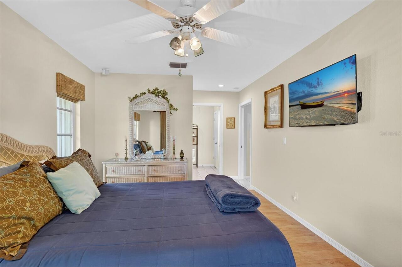 Listing Photo 23