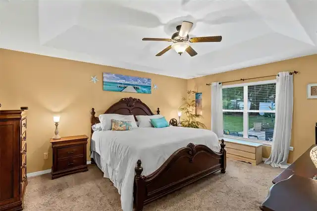 Listing Photo 9