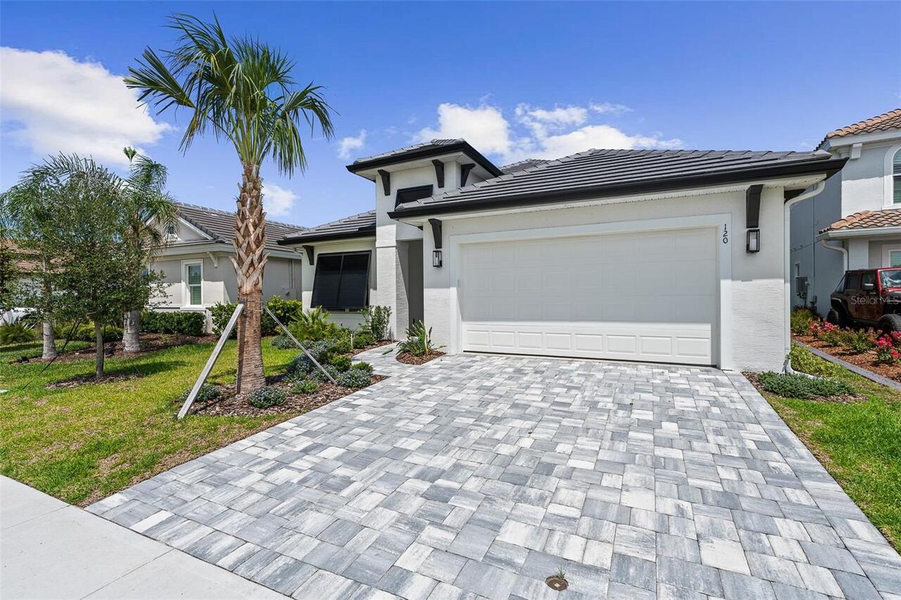 Listing Photo 8