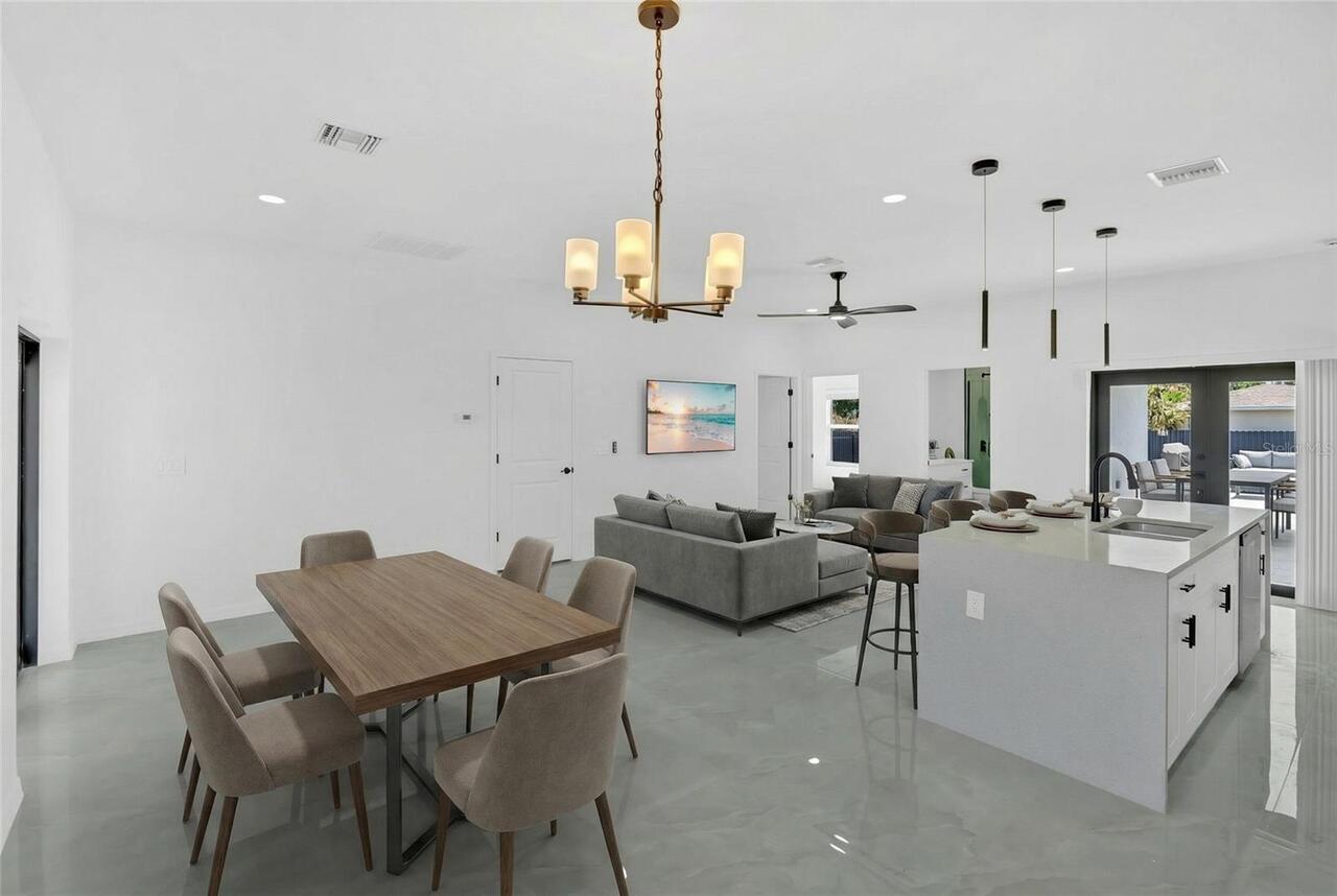 Listing Photo 11
