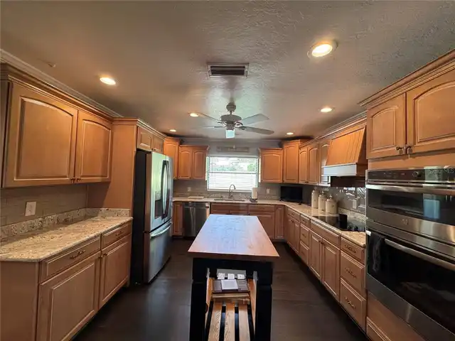Listing Photo 13