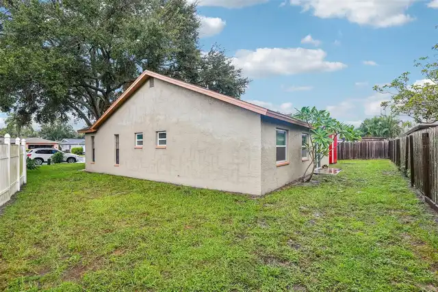 Listing Photo 16