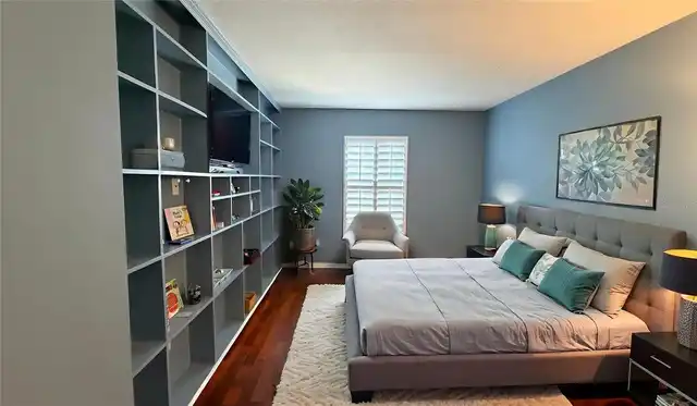 Listing Photo 11