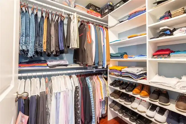Listing Photo 12