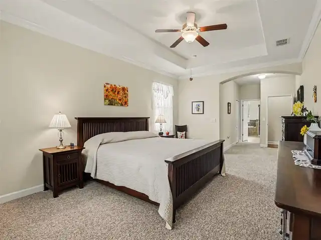 Listing Photo 15