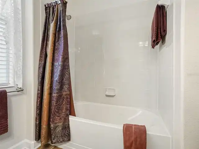 Listing Photo 33