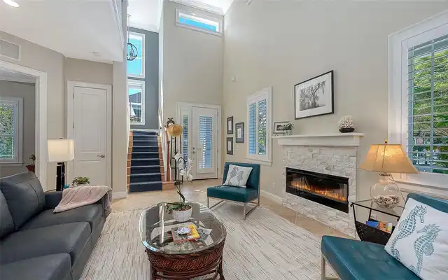 Listing Photo 8