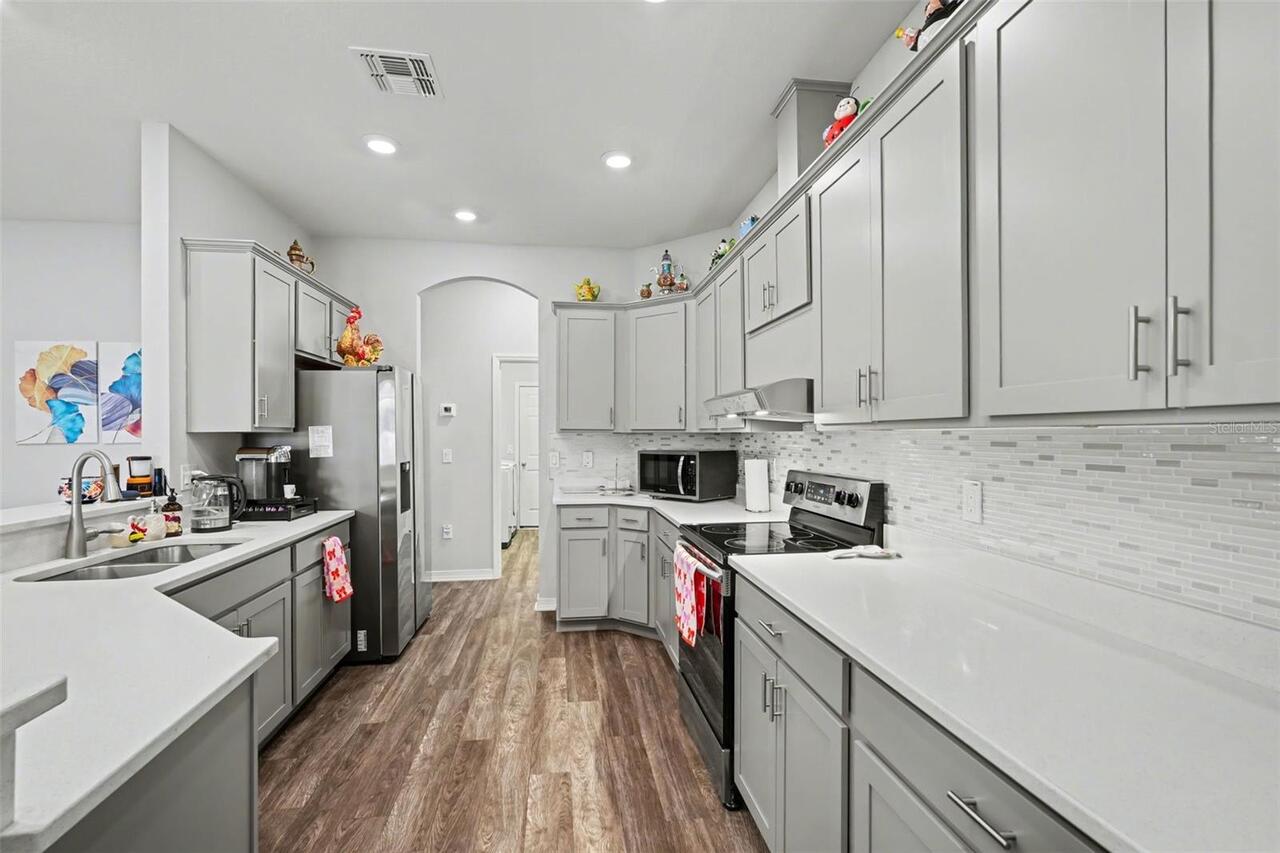 Listing Photo 10