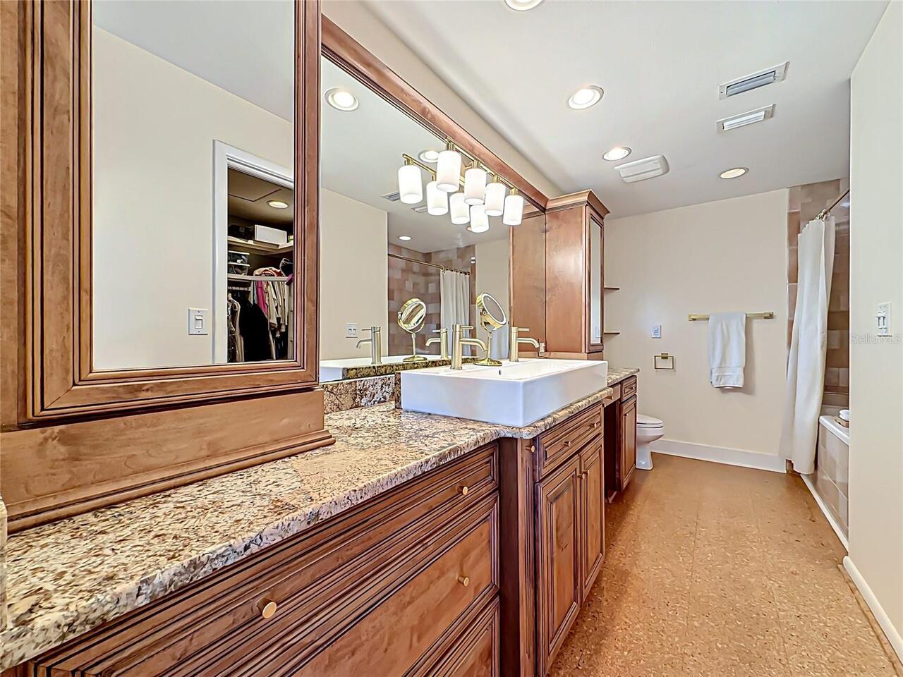Listing Photo 34