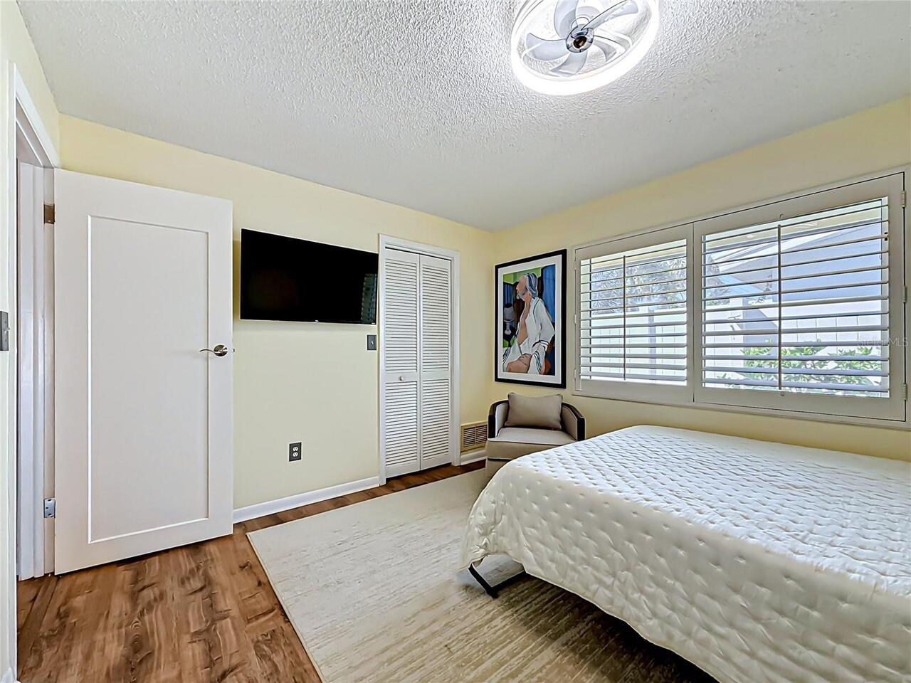 Listing Photo 38