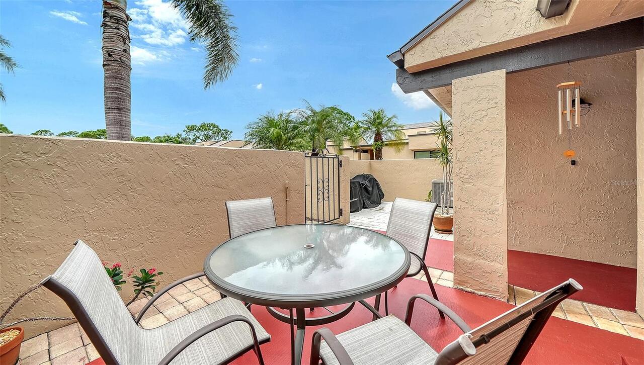 Listing Photo 17