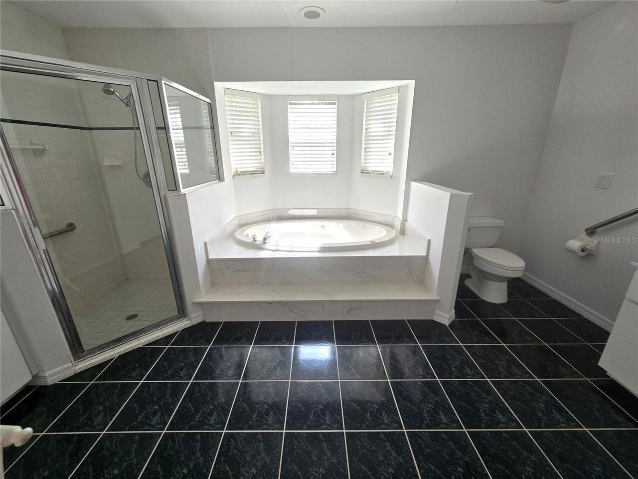 Listing Photo 14