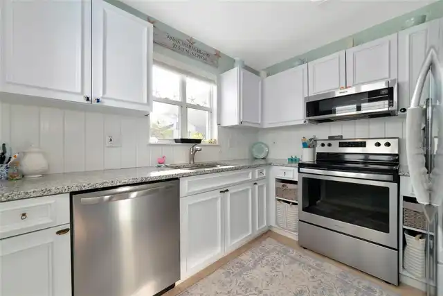 Listing Photo 6