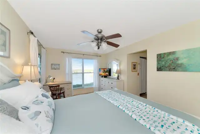 Listing Photo 23