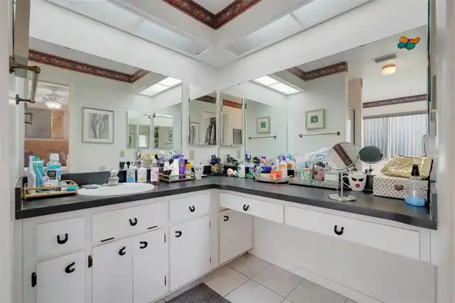 Listing Photo 25