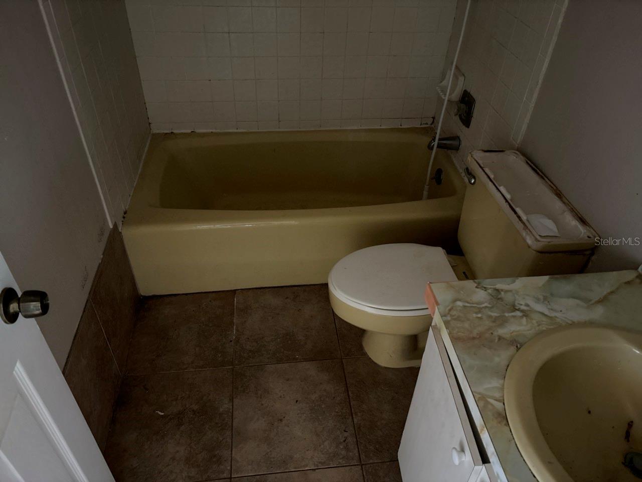 Listing Photo 12