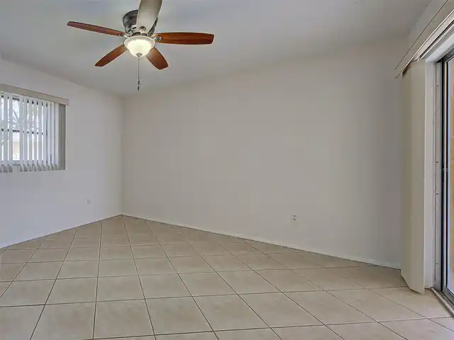 Listing Photo 29