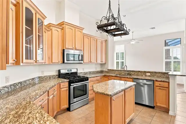 Listing Photo 15