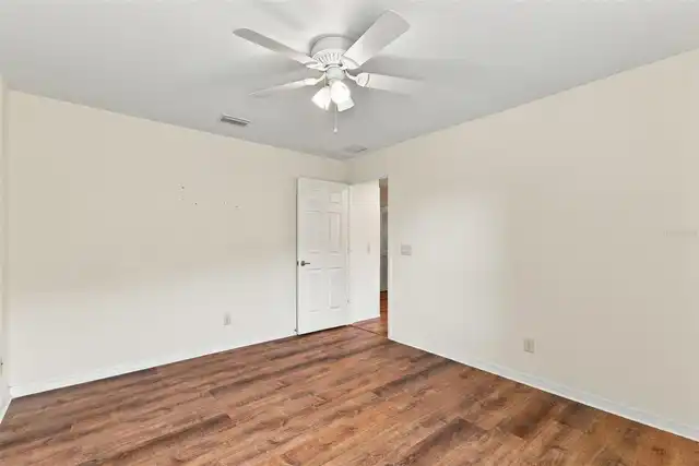 Listing Photo 33