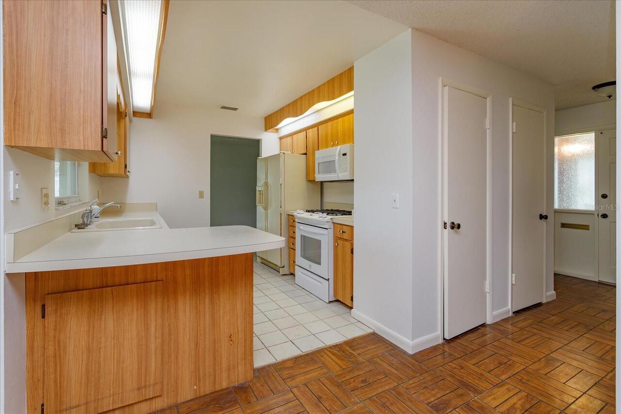 Listing Photo 7