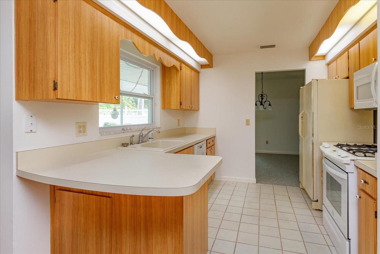 Listing Photo 8
