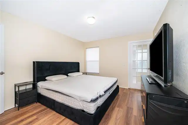 Listing Photo 20
