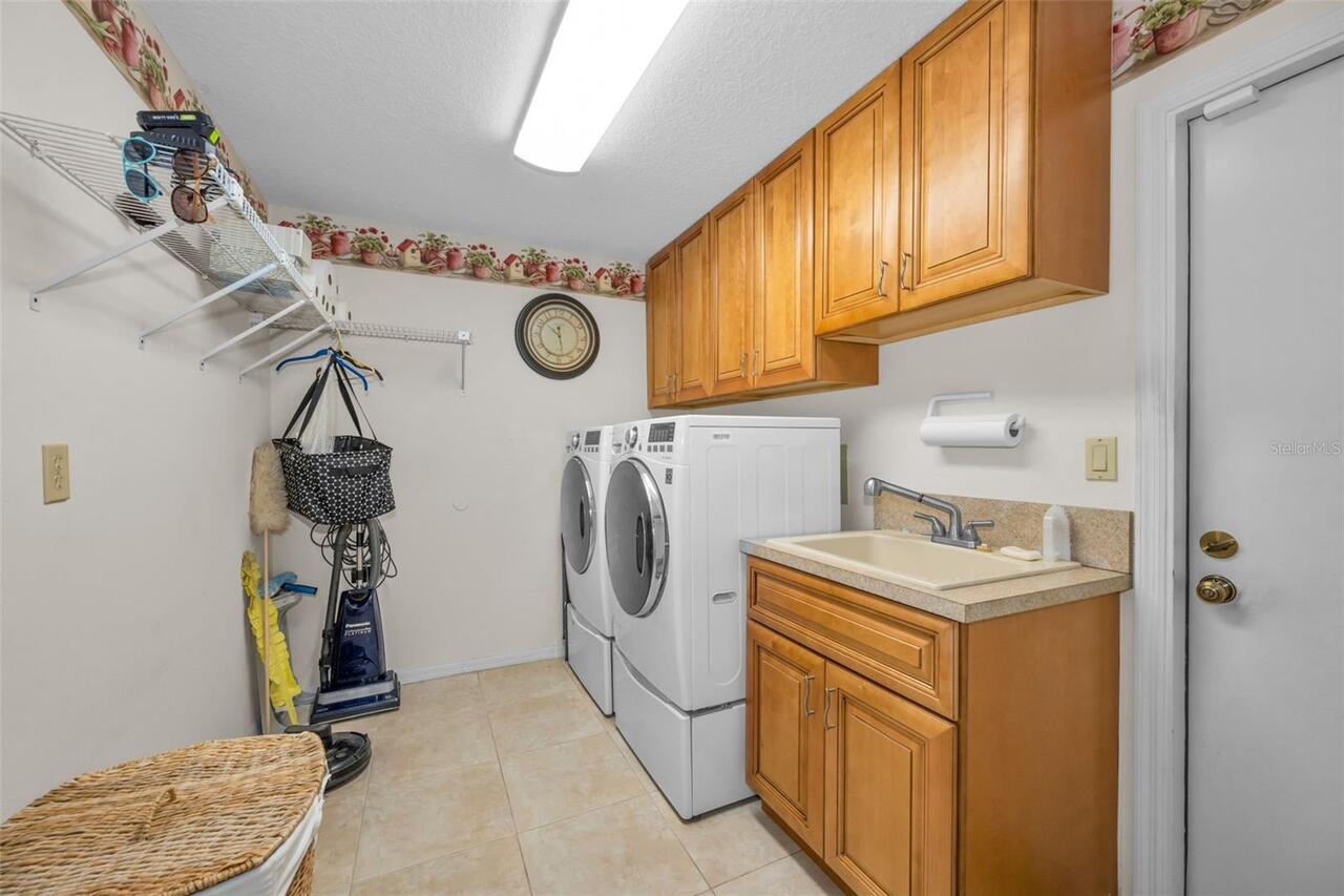 Listing Photo 10
