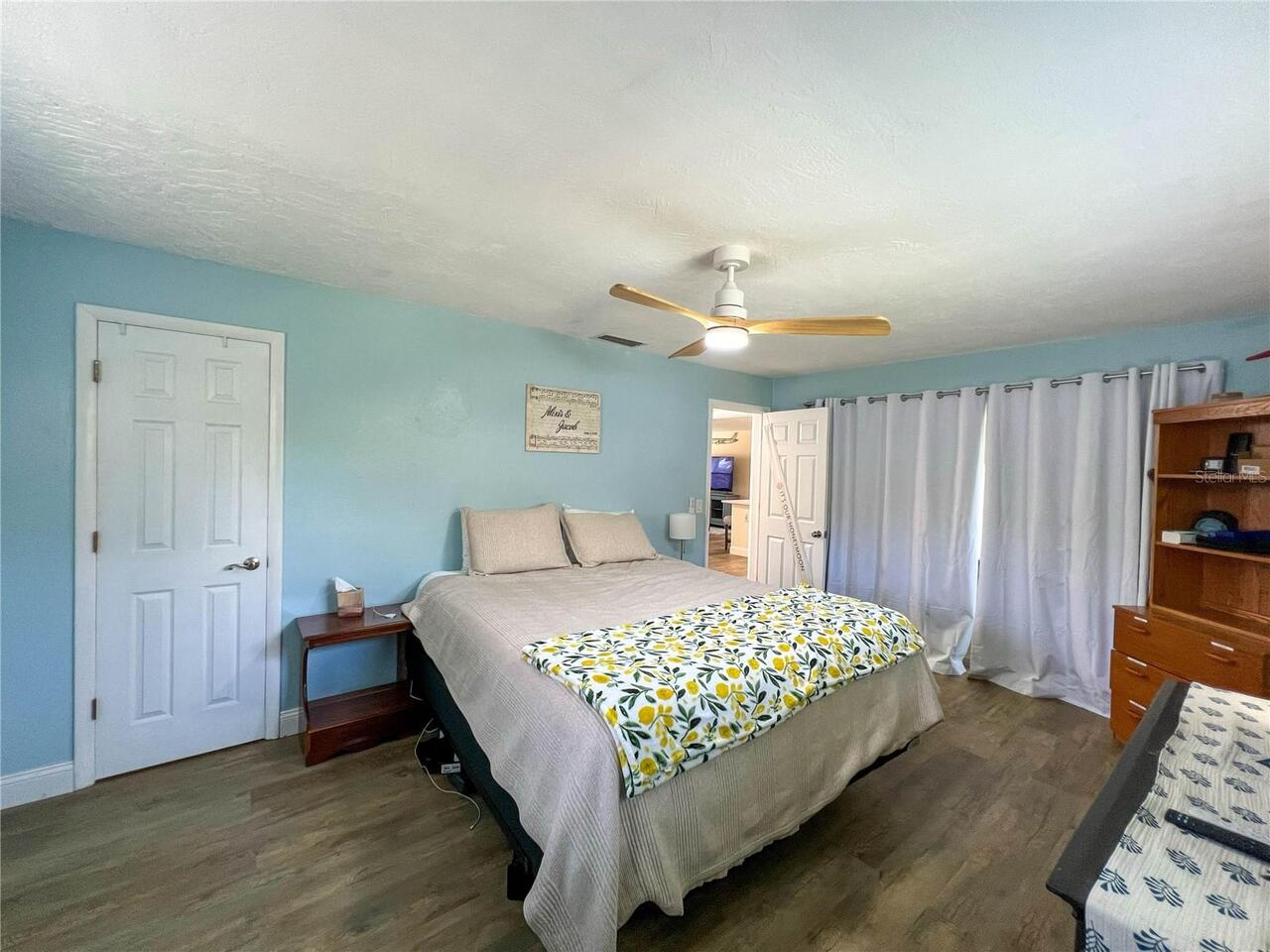 Listing Photo 14