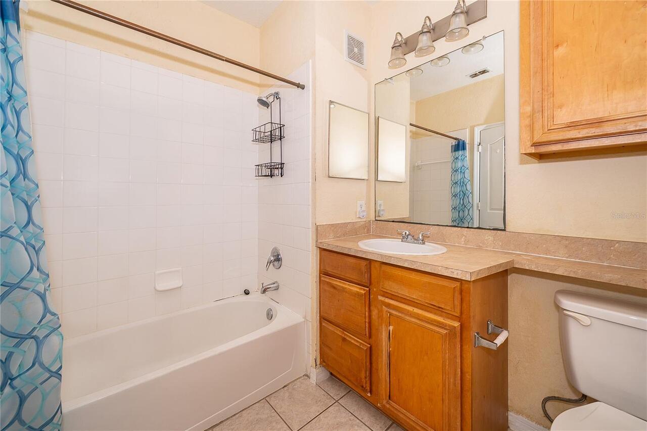 Listing Photo 12