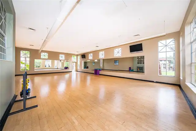 Listing Photo 22