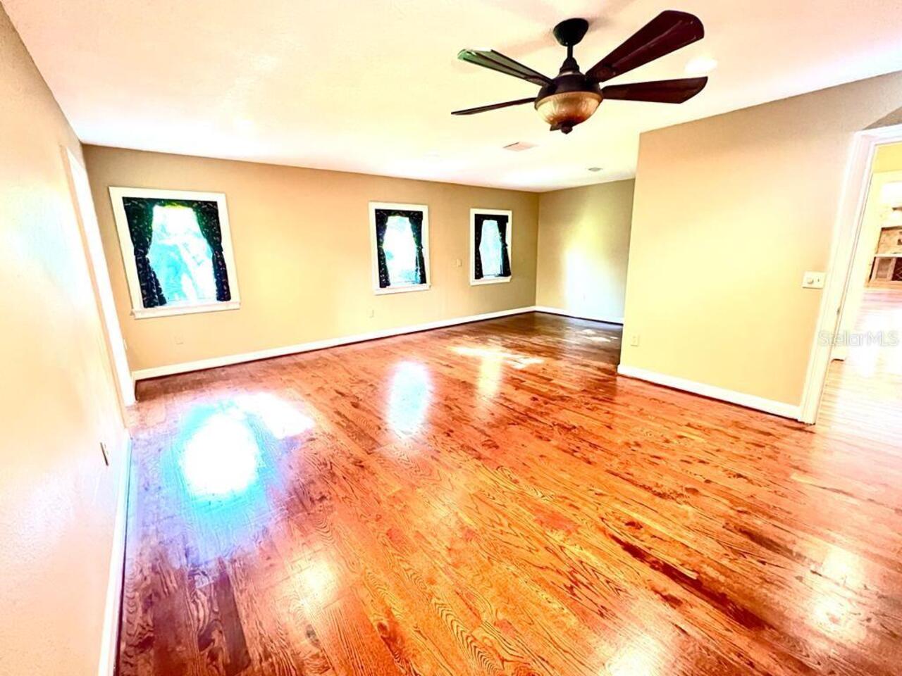 Listing Photo 7
