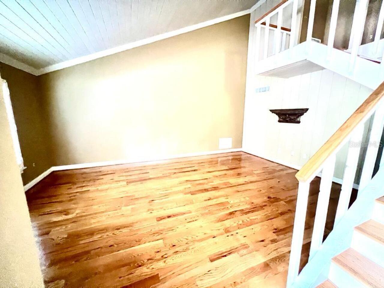 Listing Photo 8