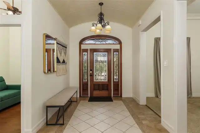 Listing Photo 6