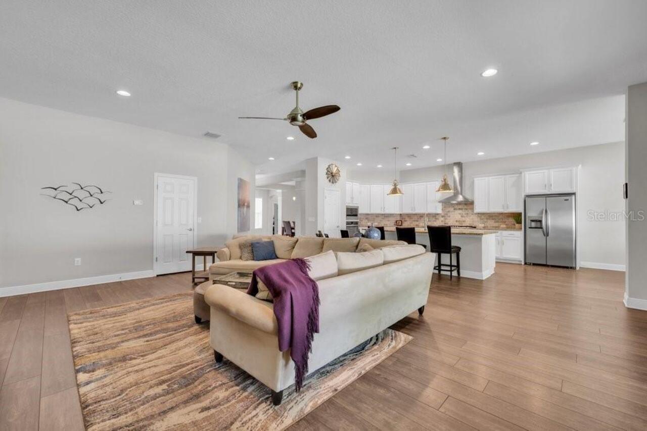 Listing Photo 16