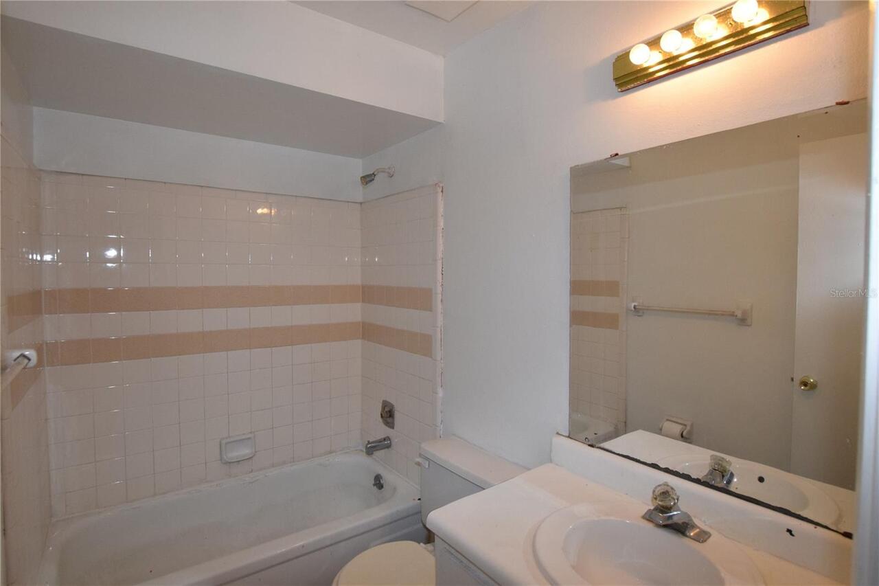 Listing Photo 9