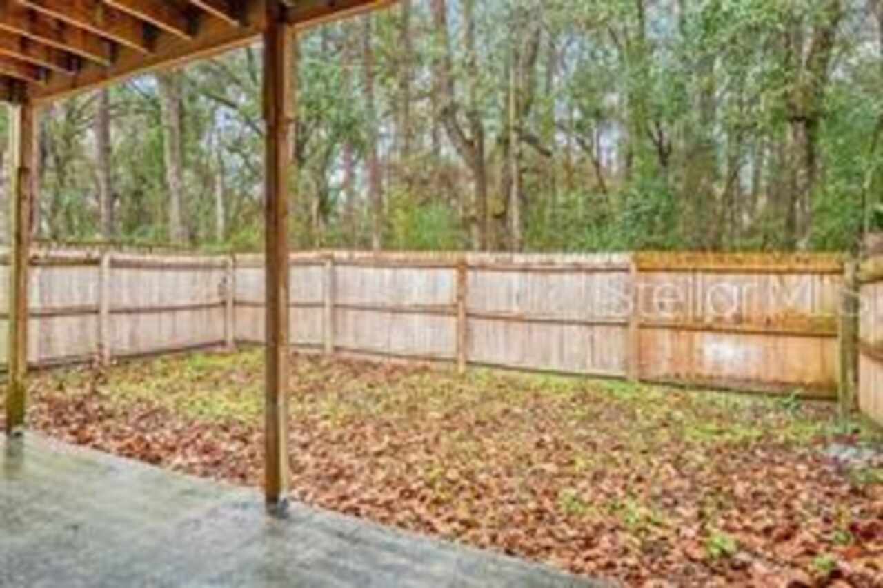 Listing Photo 10