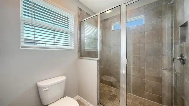 Listing Photo 28
