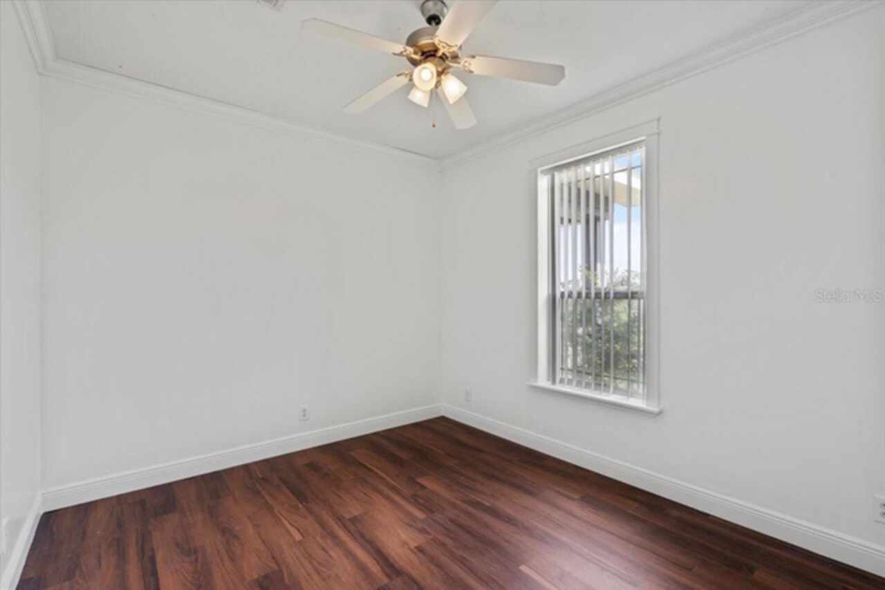 Listing Photo 17