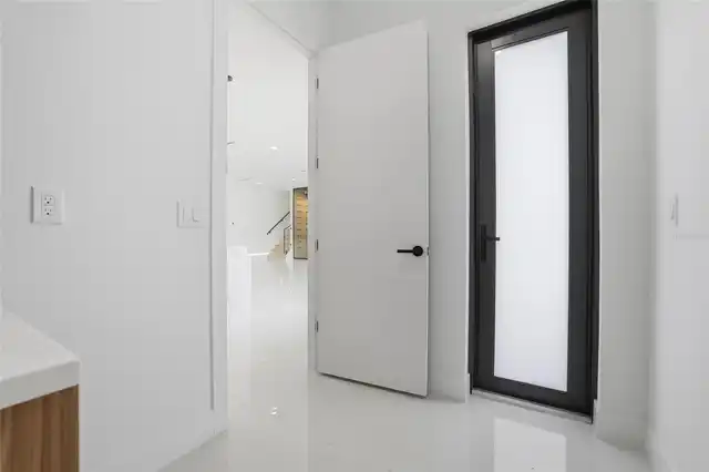 Listing Photo 23