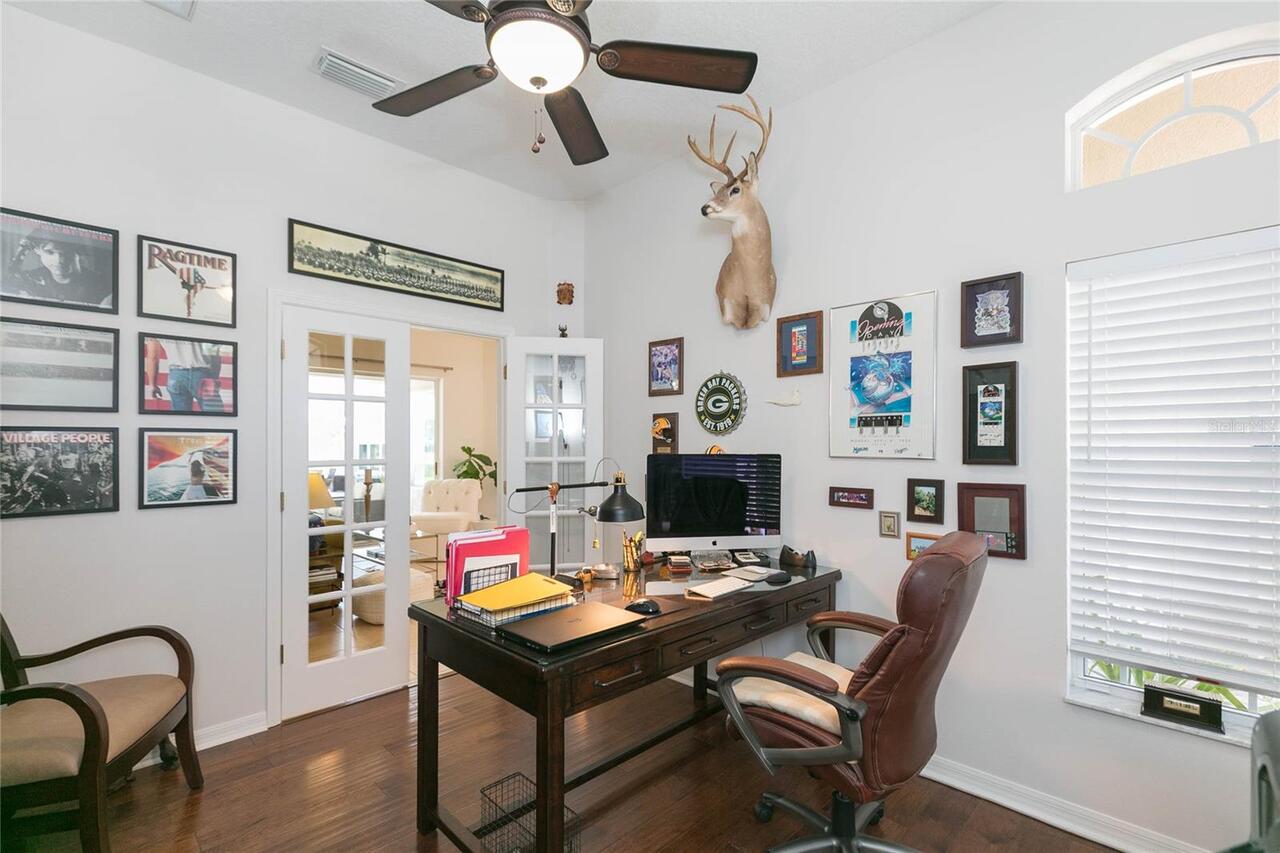 Listing Photo 12