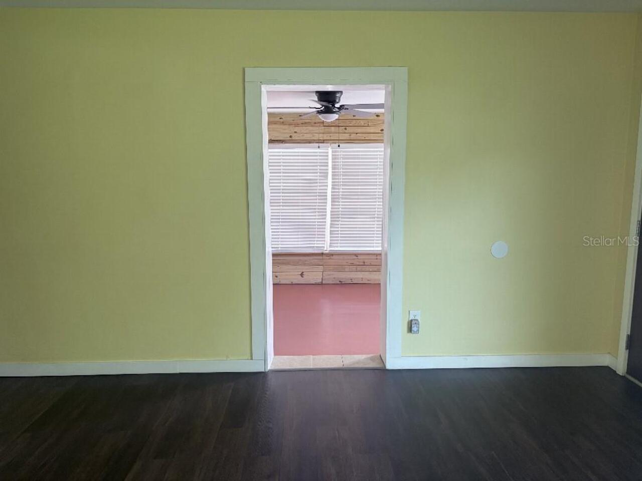 Listing Photo 12