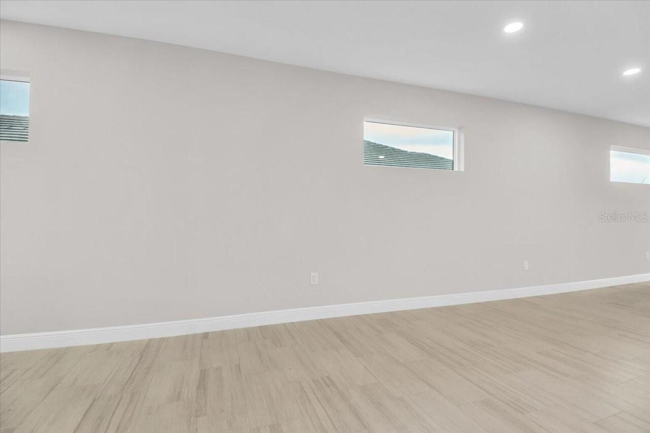 Listing Photo 24