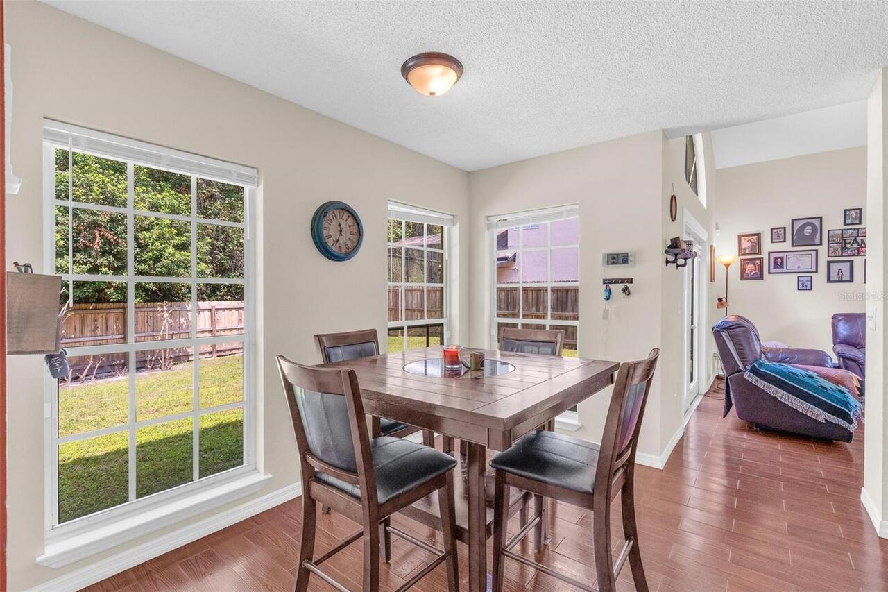 Listing Photo 8