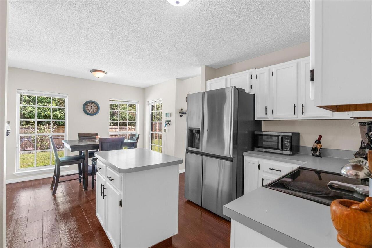 Listing Photo 10
