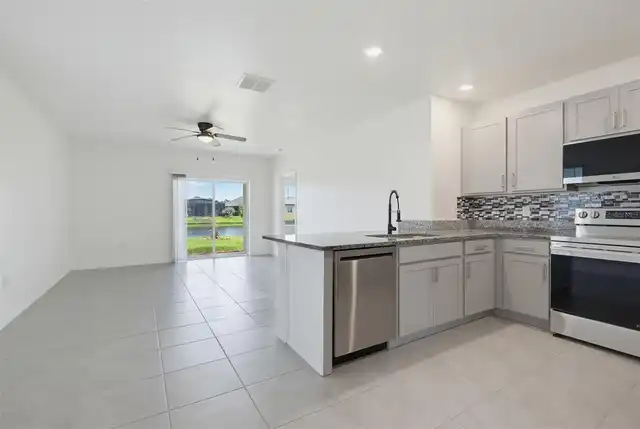 Listing Photo 13