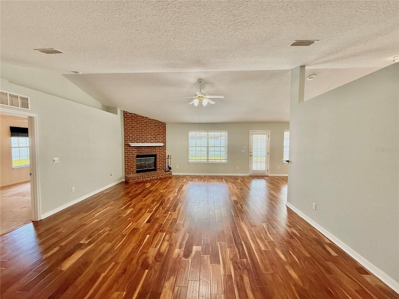 Listing Photo 13