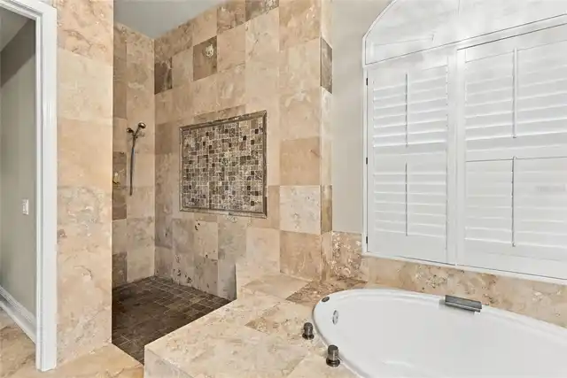 Listing Photo 24