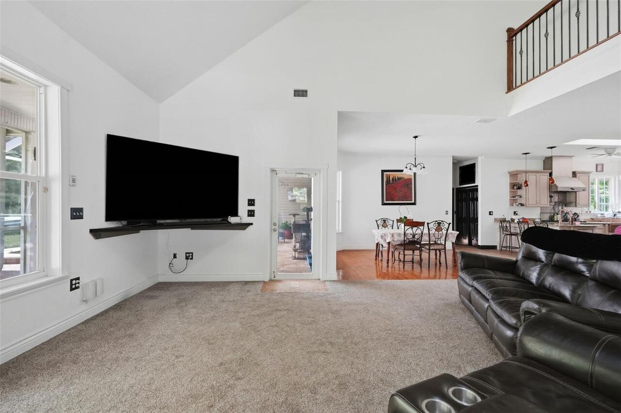 Listing Photo 16