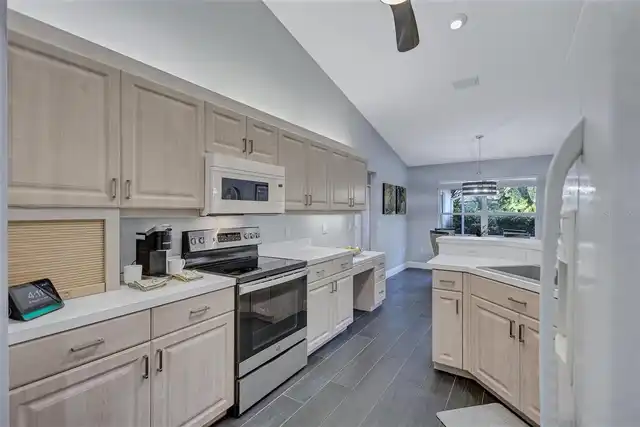 Listing Photo 19