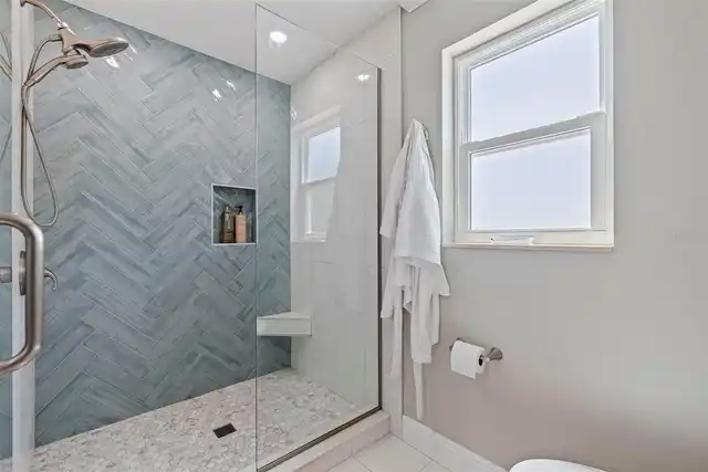 Listing Photo 37